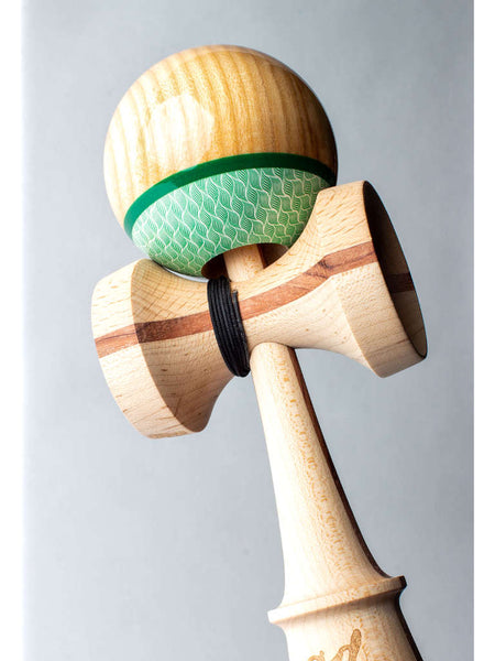 So Kanada Pro Model Kendama by Sweets - YoYoLoco shop