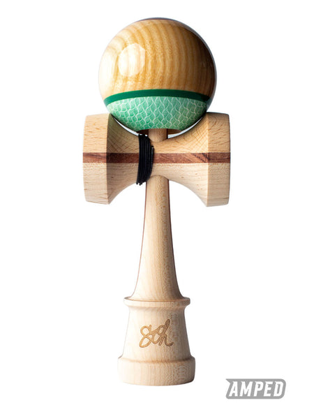 So Kanada Pro Model Kendama by Sweets, Sticky Clear tama finish